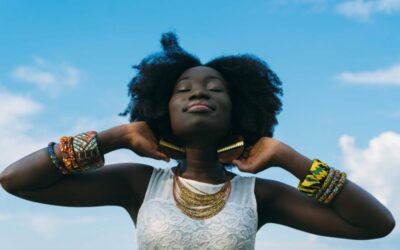 Black History Month: soulbottles startet Kampagne “Let their voices be heard”mit Tupoka Ogette