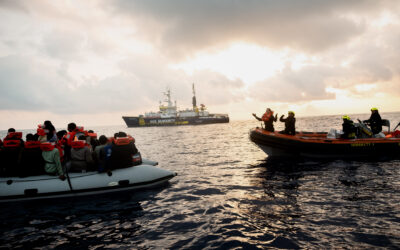 Tatort Mittelmeer – Seenotrettung ist kein Verbrechen: Eine kritische Lesung am 03.12. im Thalia Theater mit Starbesetzung